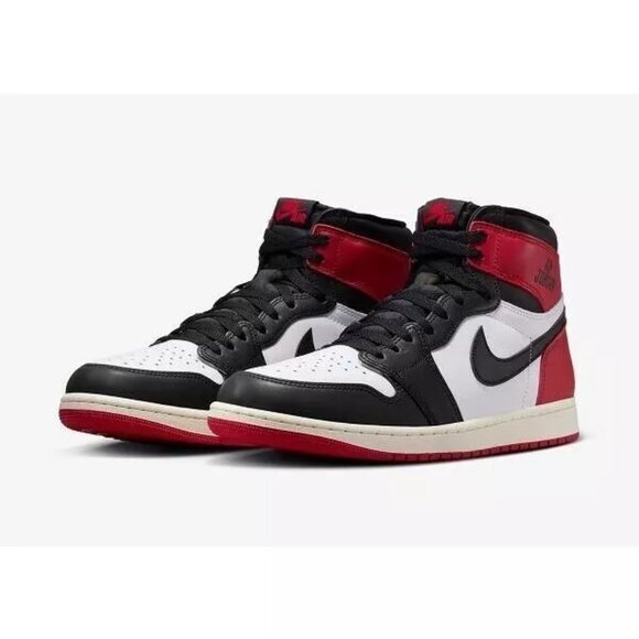 Size 9 - Air Jordan 1 Retro OG High Black Toe Reimagined - Picture 1 of 7